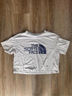 The North Face Logo Print Oversized Cropped T-Shirt - size Medium